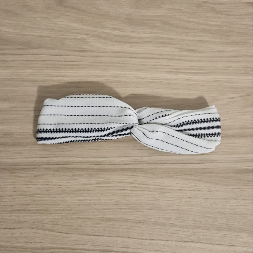 Comfy White and Black Headband